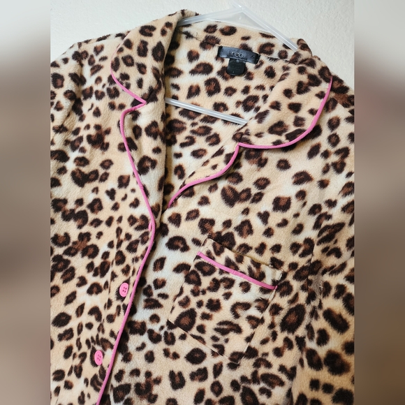 Animal Print Sleepwear, Women's Large 2pc Fleece Animal Print Pajamas - Picture 10 of 10